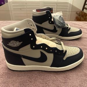Air Jordan 1 Hi 85